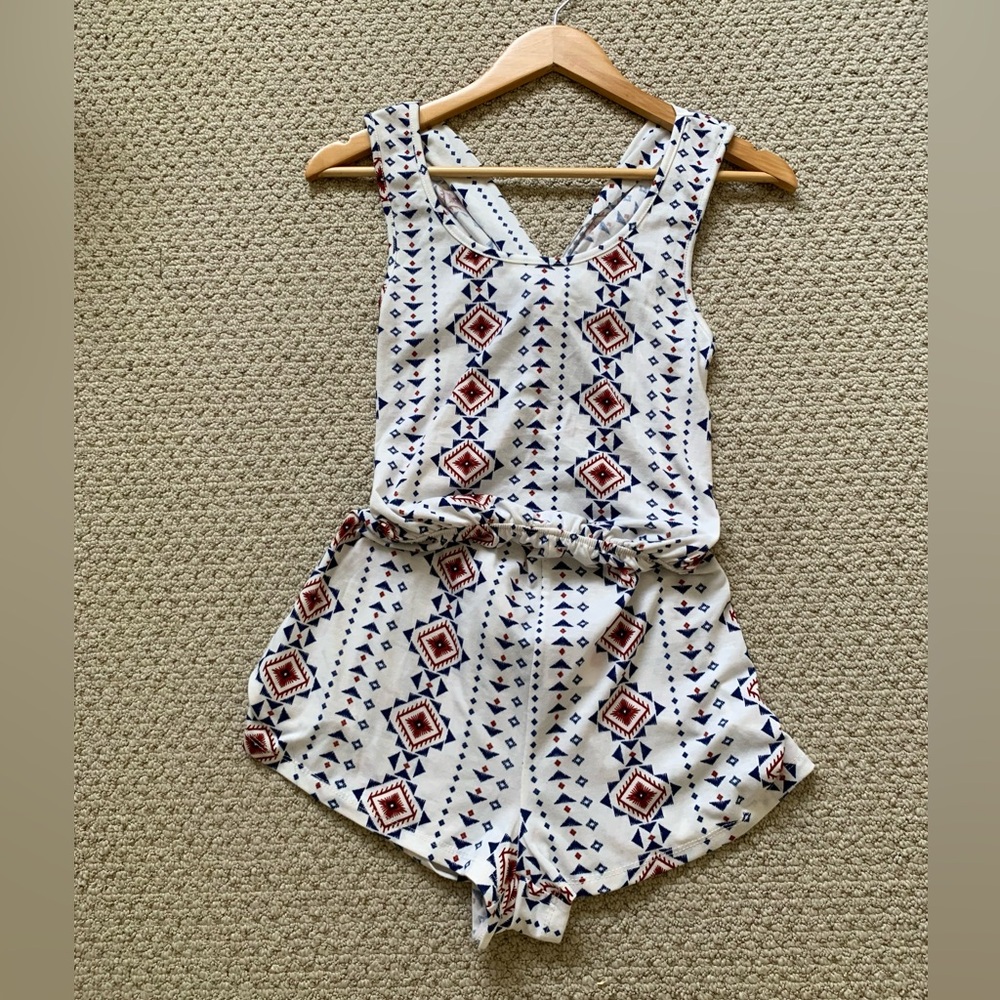 🆕 Rue 21 White Aztec Boho Print Sleeveless One-Piece Tank Shorts Romper